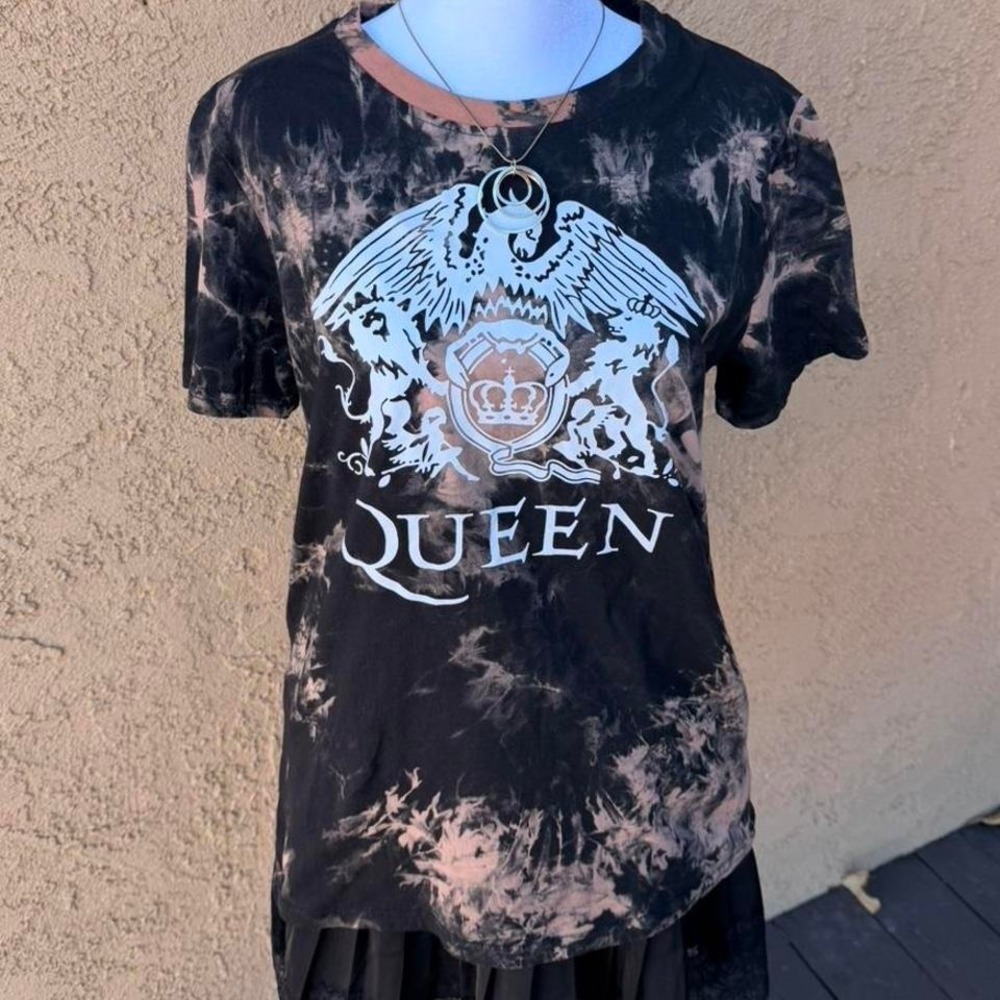 queen grunge tie dye band tee